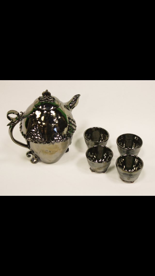 amanda_dickie's tweet photo. Sneak peek on my Shooting Stars Portfolio💫 #shootingstars #ceramics #pottery #jocoart https://t.co/bgBtPyNMR5