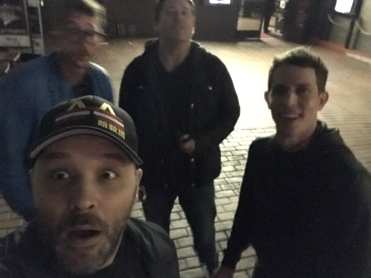 redban's tweet image. 8PM @HollywoodImprov w/ @DougBenson @TonyHinchcliffe @redban @jacobsirof and a HUGE SECRET GUEST! 🎸

TIX- ticketweb.com/t3/sale/SaleEv…