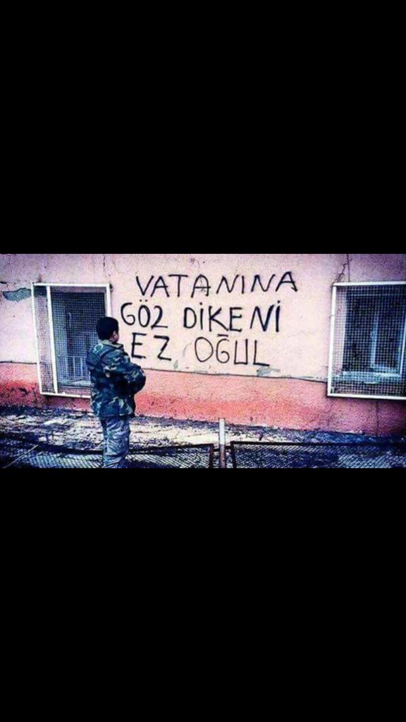 Kahramanlar can verir yurdu yaşatmak için..