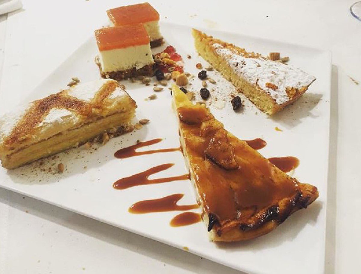 MoncholiRest's tweet photo. Los #dulces no son solo para los #ninos Fijaros n #Imagen Os esperamos para degustar nuestro #menu #DiadeReyes +info n #FB #felizdiadereyes https://t.co/bOeukH2Od9