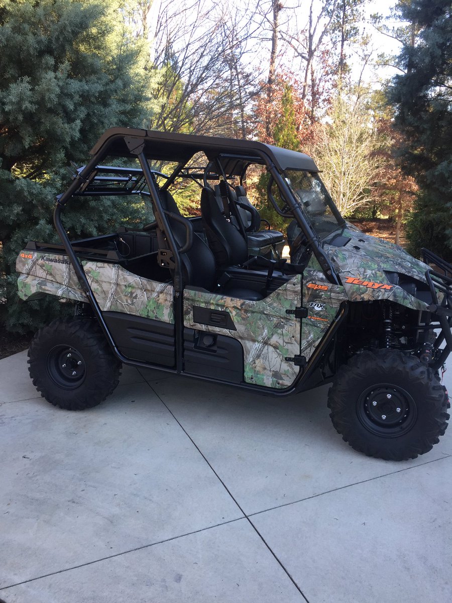 RealCJ10's tweet photo. Well, with the snow coming and hopefully a baby boy in the near future, I made sure ol Betsy was fueled up! Traded in 4 wheeler. Lol https://t.co/U0vrFpR3f8