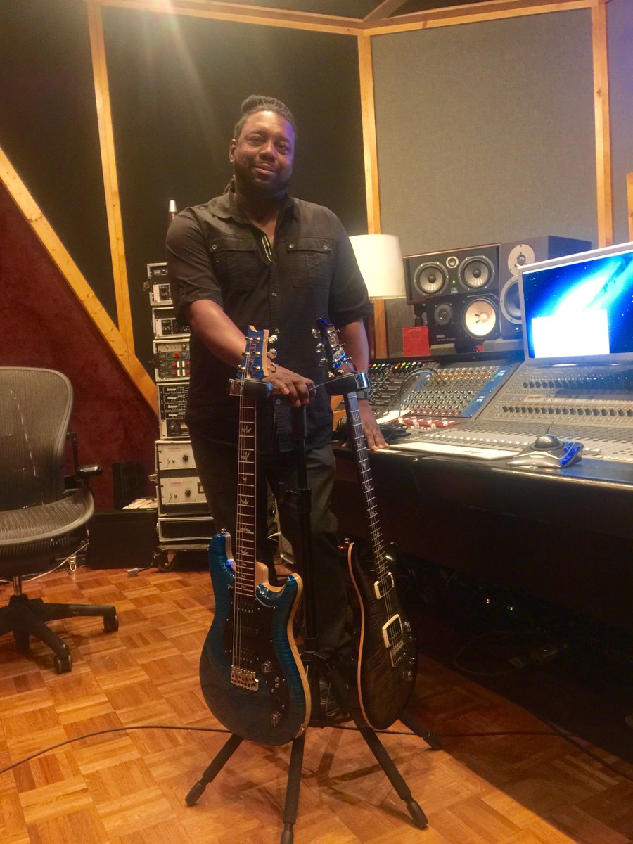 dnaguitargear's tweet photo. ROLL CALL! @mikegamble1026 
#ROCKSOLID #GuitarGear https://t.co/thzR4wr4Aa