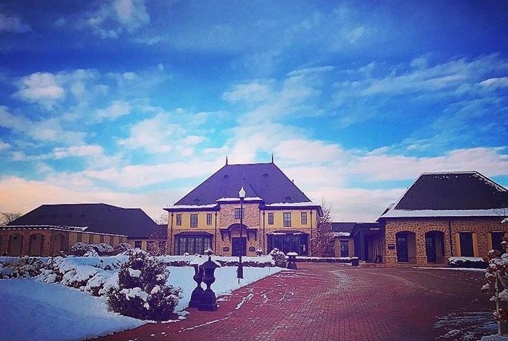 Snow-covered <a href="/pinnaclegc/">Pinnacle Golf Club</a> is a magical sight ❄ via <a href="/frankjherman/">Frank Herman</a> #seethegrove