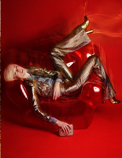cocorocha's tweet photo. Red & Gold. New work for #YoDona with photographer #JoshuaJordan πΈ https://t.co/8uRb4VjNRC