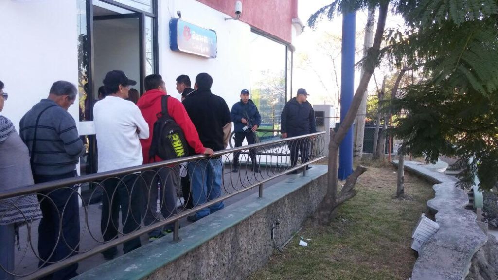 Radar_OX's tweet photo. EN MARCHA OPERATIVO SE SEGURIDAD Y VIALIDAD EN SANTA LUCÍA DEL CAMINO ANTE LA FESTIVIDAD… https://t.co/Ivwh7SGmMd https://t.co/i0FlygLtiN