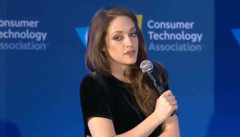 h3ll0fri3nd1's tweet photo. #MrRobot's @carlychaikin at the Next Big Thing: Smarter Homes for Everyone panel on January 5, 2017. #CNET #CNETatCES #CES2017 #CnetNBT https://t.co/SOl5nxHc1Q