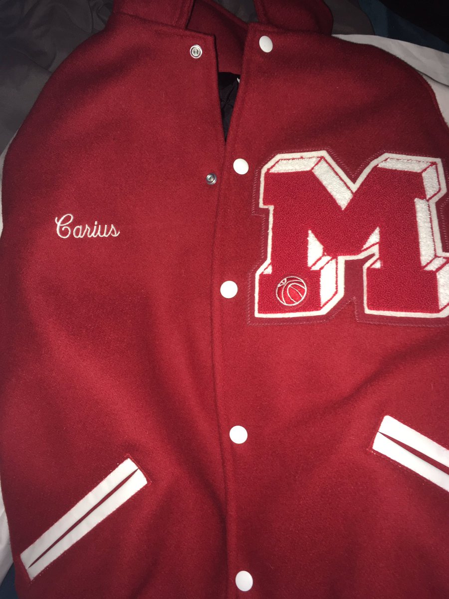 MzNurse2U2's tweet photo. He got his letterman. He deserves it.. #CariusKey #strivingforbetter #MacArthurHigh https://t.co/KD8FBOTs30