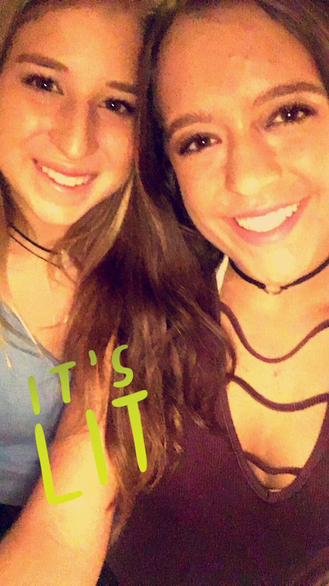 claireeebeeaarr's tweet photo. Happy Birthday to one of the sweetest girls ever💗 @hatter_isabel I hope you had a fab day🎊😍 Love you sm😘 #apessquad https://t.co/yZOwL5F3zY