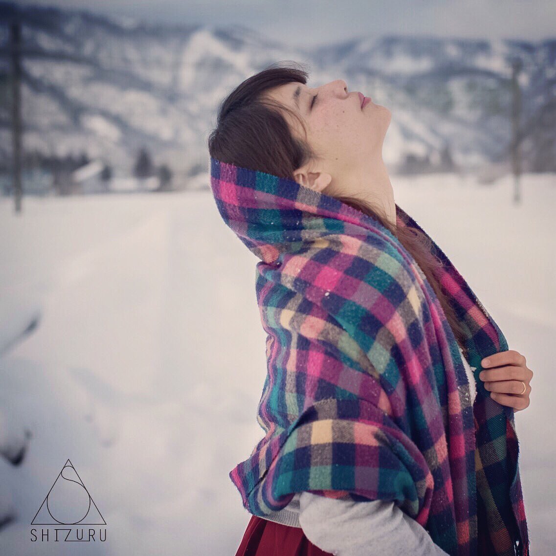 sugazy38's tweet photo. 雪が綺麗と笑うのは君がいい…
#2016winter #ポートレート
#インスタ公開済 https://t.co/lWQjxQPXyg