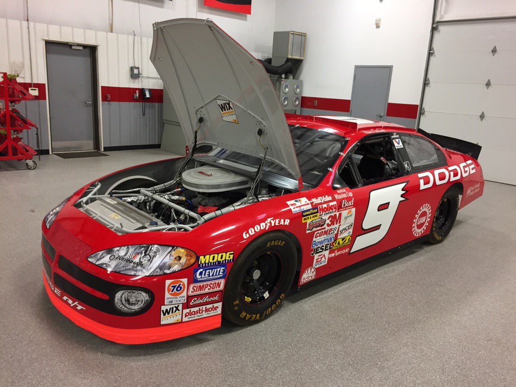 Ray Evernham receives Bill Elliott’s 2001 Daytona 500 car back from