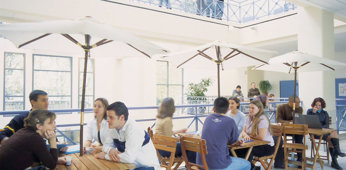 groupe_iscparis's tweet photo. Peut-on réellement former les « managers de demain » ? Article de @sebtran à lire dans @FR_Conversation https://t.co/JQZAD2yFGr https://t.co/Sp1jwzhjdA