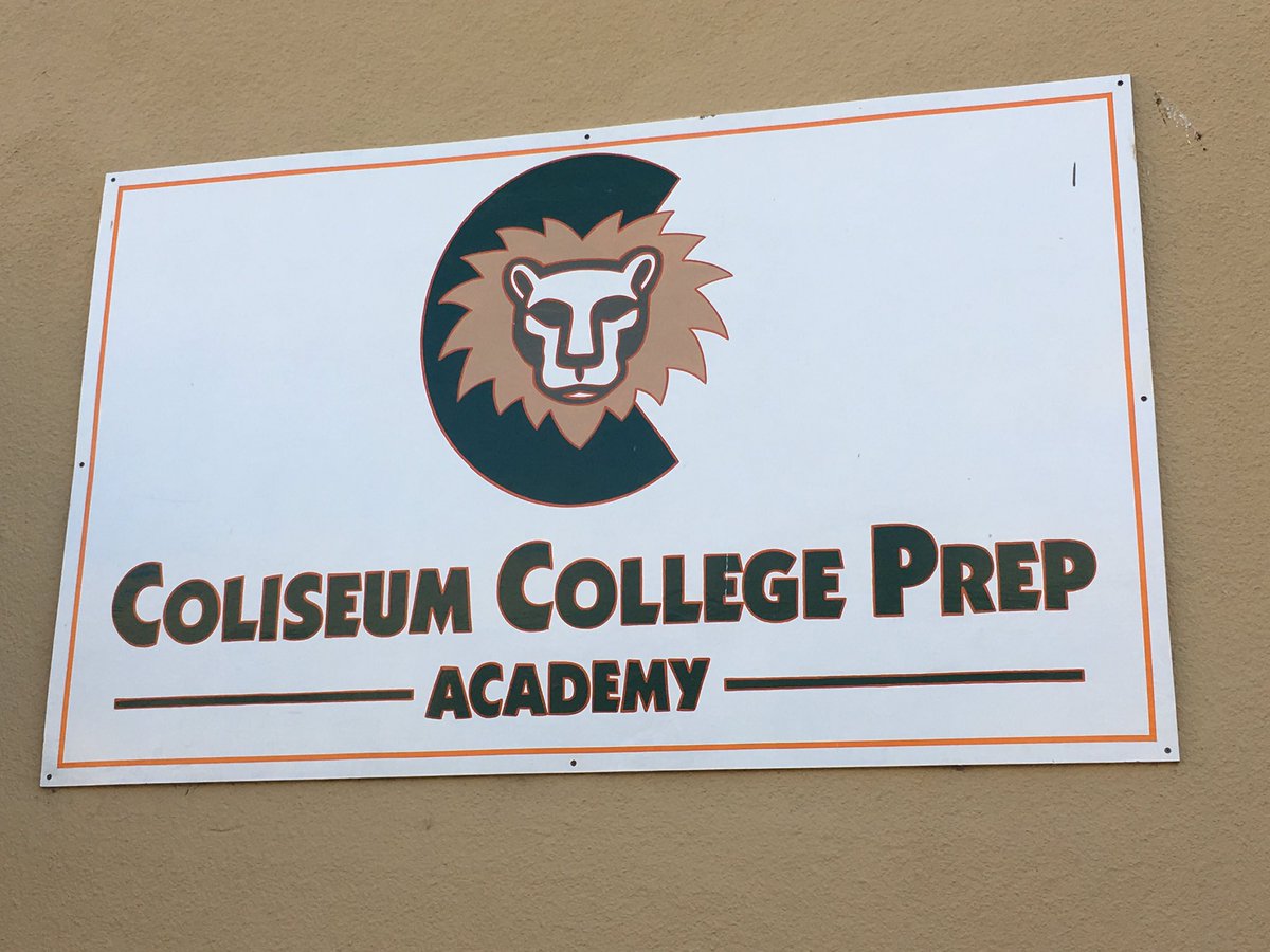 jreneecohen's tweet photo. Today we visited @CCPA_Lions to recruit for @SMASHAcademy 2017. Shout out to Javier and Ms. Abby for throwing this #SMASHapplication party!! https://t.co/o4q6NvRjZq