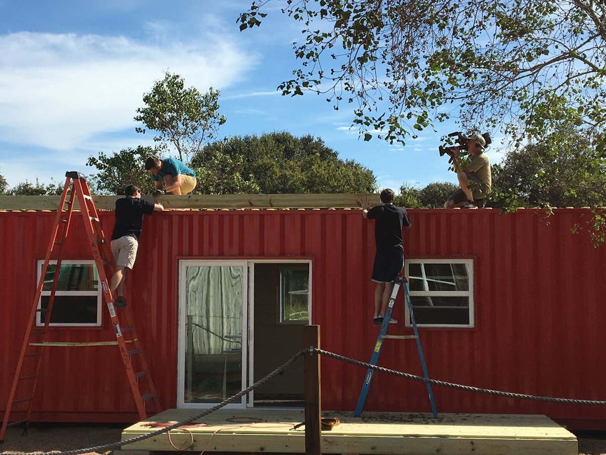 Working with these 2 is always entertaining #backcountrycontainers #tinyhousebigliving