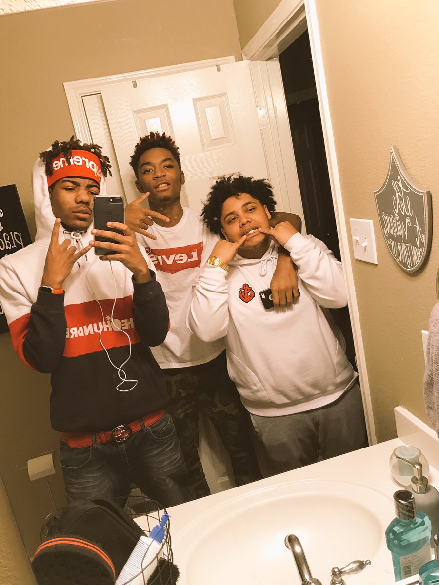 Englishh97's tweet image. AA Way