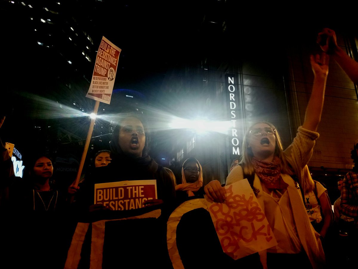 TheStranger's tweet photo. You don't have to go to DC to participate in the historic Women's March. Details on Seattle's sister rally: https://t.co/7gGabZlEai https://t.co/QEX89bQ3R9