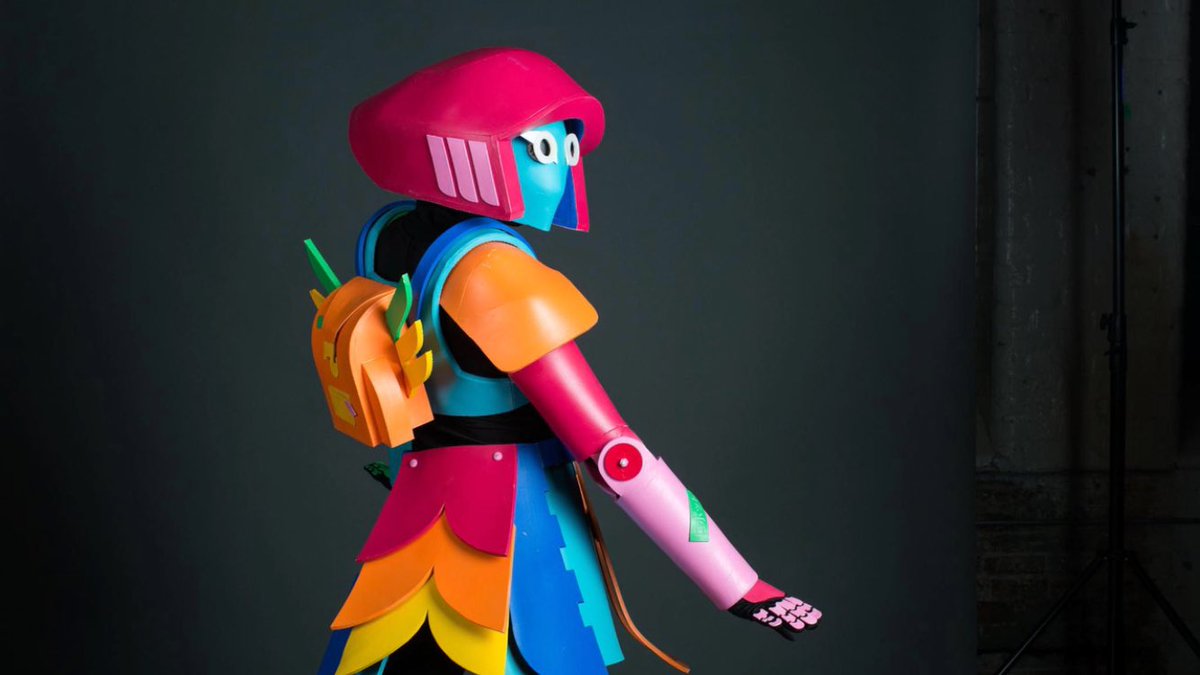 Artofchristie's tweet image. Our latest robo-creation: Juku. Whatcha think?  @DogPoweredRobot #robotart #newattwitter #rainbowrobot