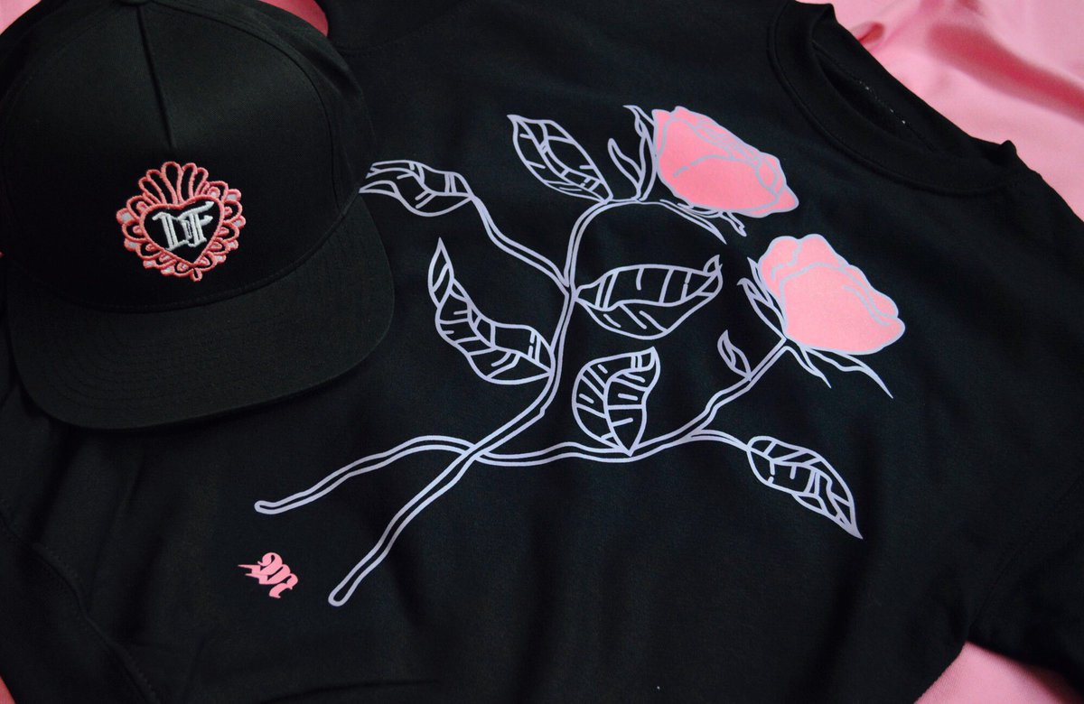 MorraMx's tweet photo. 💕🌸 @AttackCaps X Morra Mx 🌸💕
💖Cap & Crewneck disponibles únicamente en @SacrificeSW 💖
#morramx #attackcaps #morra https://t.co/Q4OTAwADjF