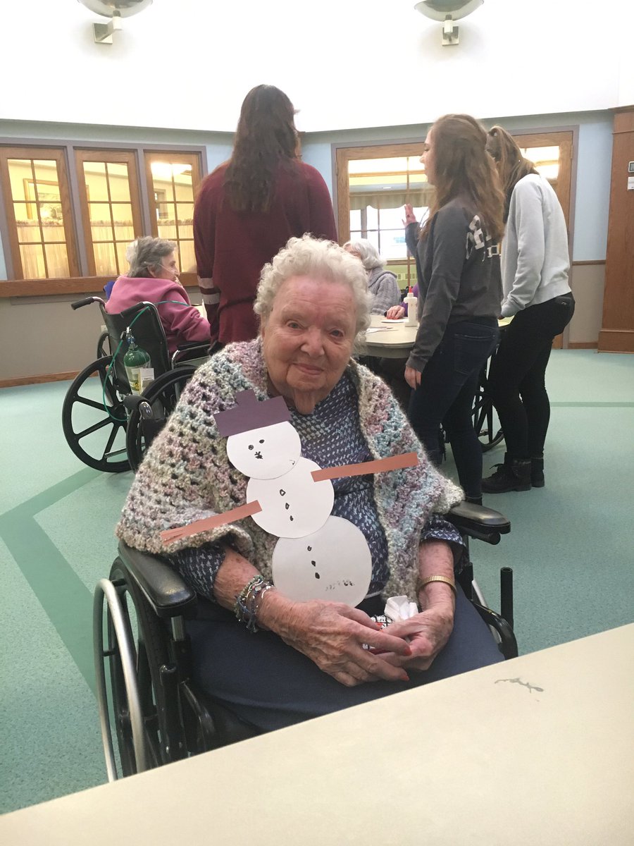 WilmotHOSA's tweet photo. Wilmot HOSA helped residents at Golden Years Nursing Home decorate snowmen for their doors today! ⛄️ They are very artistic! https://t.co/au39Qav1kb