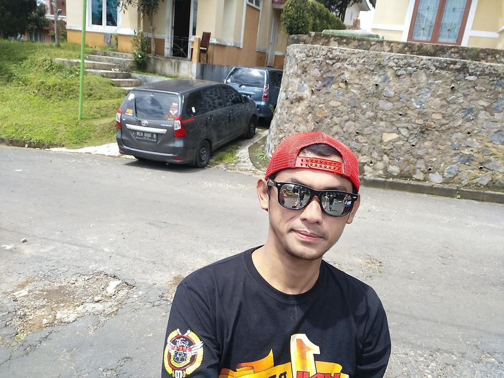 Ade_Enda's tweet photo. Hadiir.. https://t.co/r8zCBuAK4i