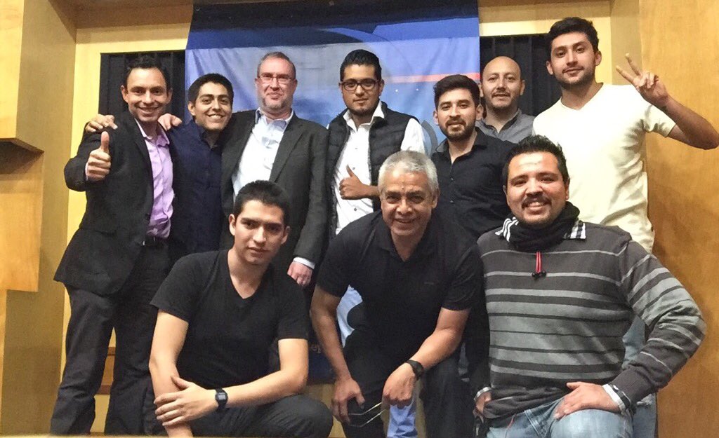 azenteno1's tweet photo. En el último #EstadioTotal por #TDW tuvimos la presencia de @fj_tdn un honor! https://t.co/WRDx2ZEudI