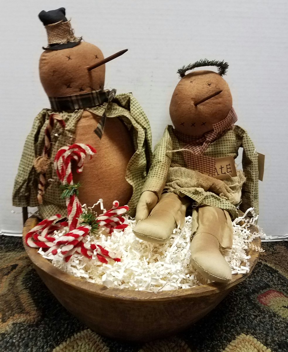thetinbin's tweet photo. We are sharing this cute snowman family with you today! Boy CS36989 $19.95. Girl CS36990 $19.95. Bowl 680375 $37.95. https://t.co/FoYvqcQb2K https://t.co/WeLFqmcNB8