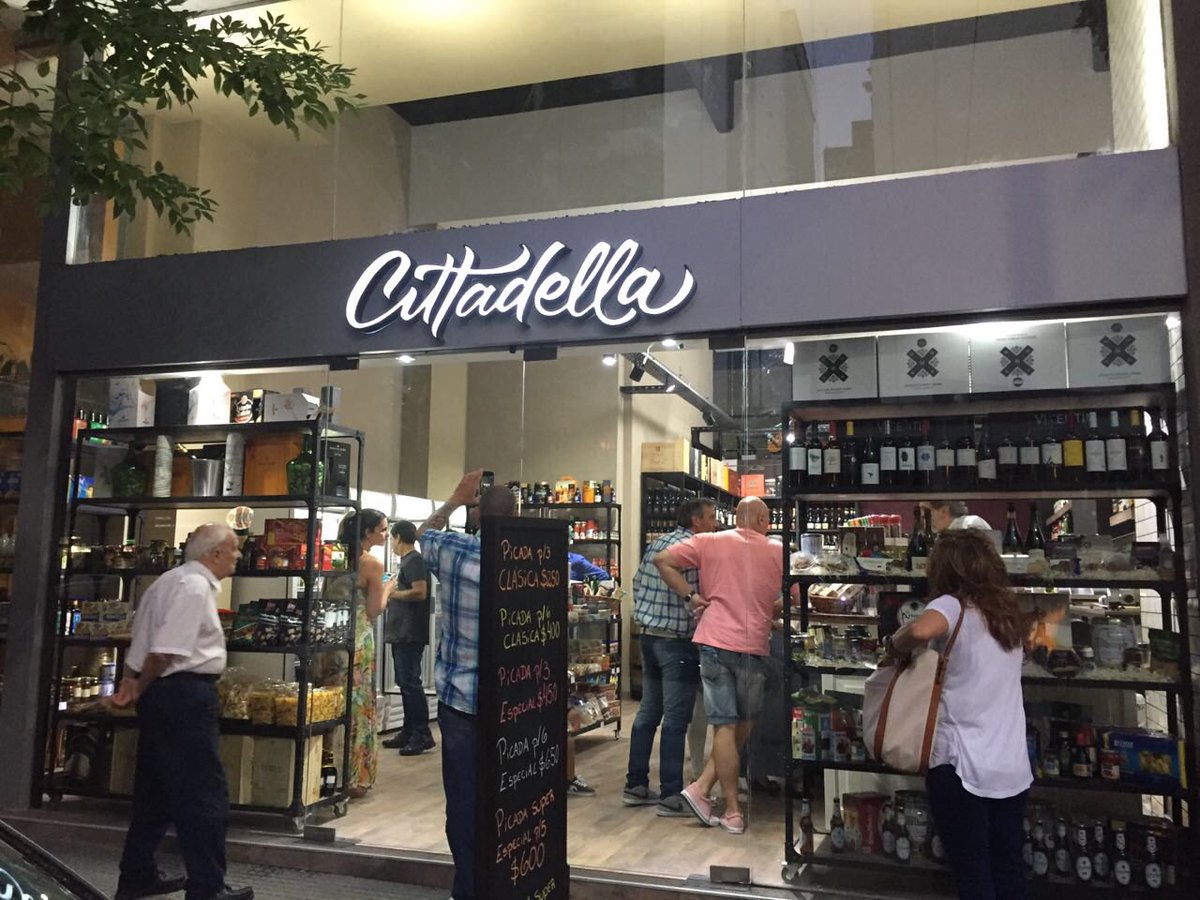 cittadellafiamb's tweet photo. Descubrí el salón vip de Almacen Cittadella https://t.co/AHXPrkwBYK