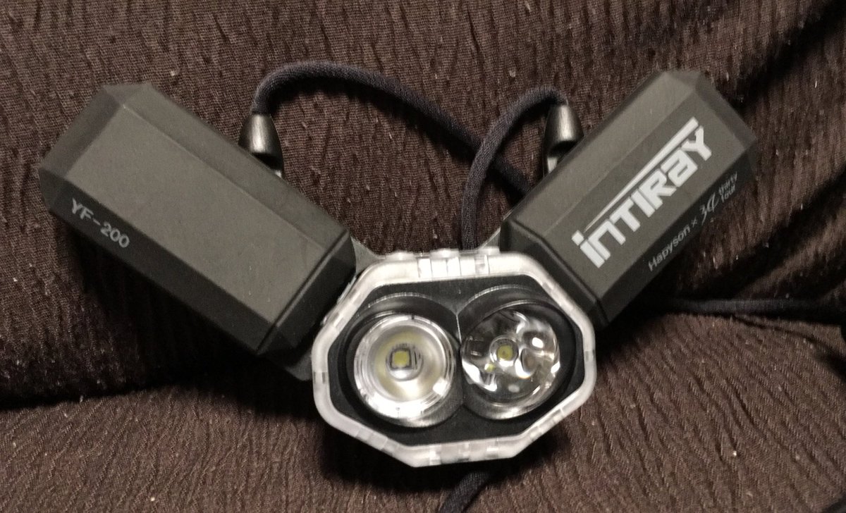 逆襲の竿師大野 Metal この間からintrayというネックライトを使い始めた 明るすぎてビビるほど 34とハピソンのコラボ商品で 夜間アジングやメバル釣りをする人が開発に関わったので夜釣りで非常に使いやすい 夕まずめ 日が落ちてからのティッ