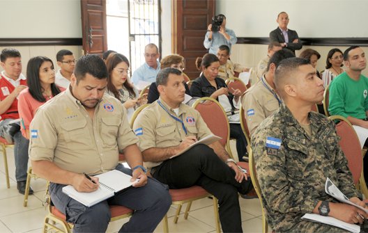 ProcesoDigital's tweet photo. Conapremm asume control de movilización de feligreses para aniversario de la Virgen de Suyapa  https://t.co/MHQ9Pk3Iu9 https://t.co/1CnCTQ9TYY