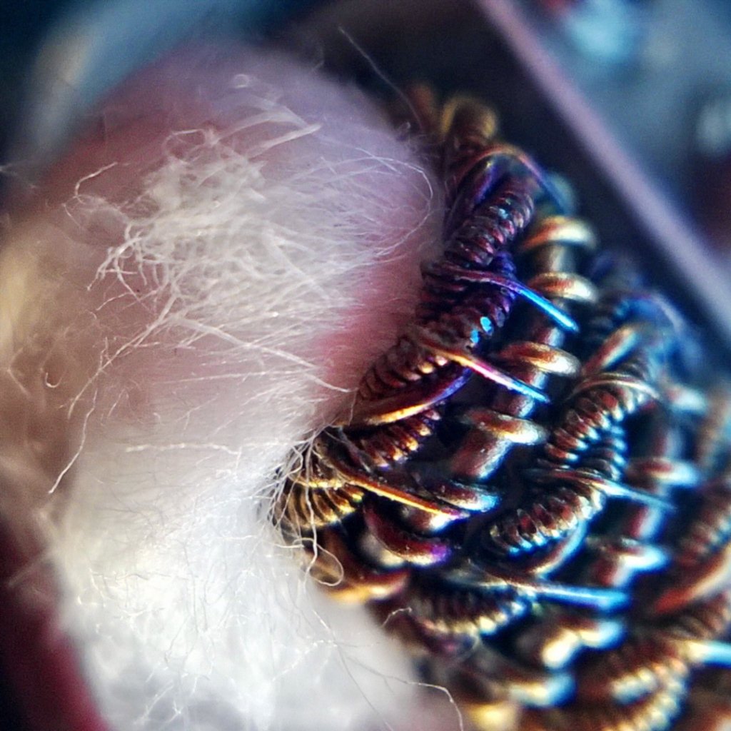 Rodgers79Paul's tweet photo. Just my most recent #coilporn #wireporn #vapeporn pics 😁 https://t.co/N8fc520rAQ