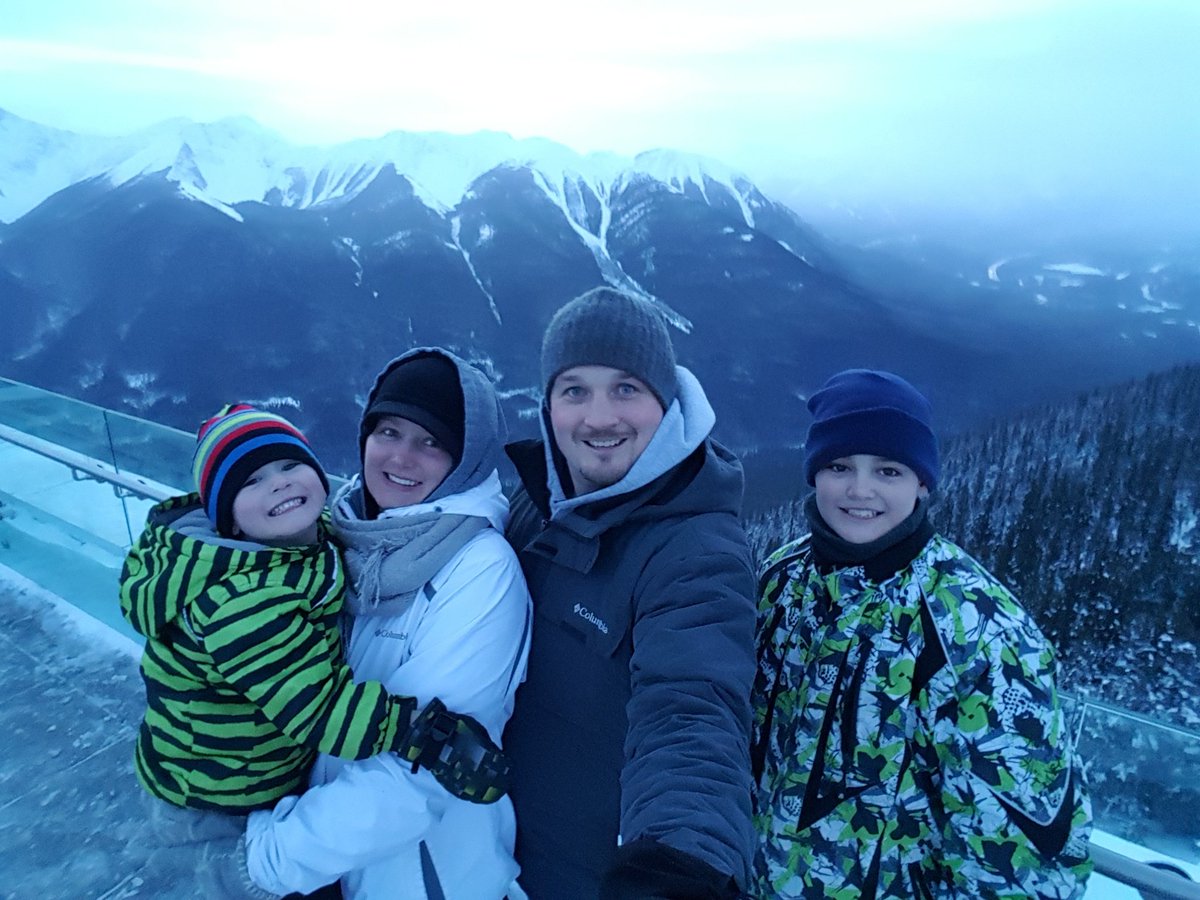 #BANFFGONDOLA #FAMILY