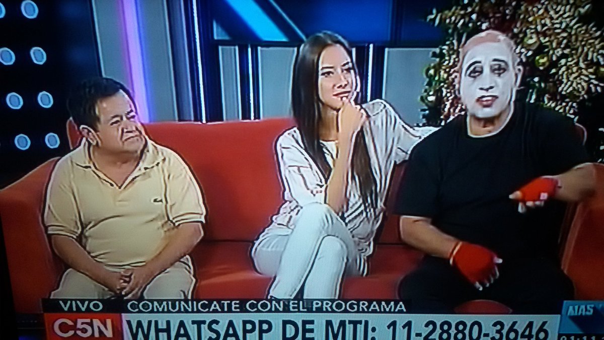 patooo68's tweet photo. BELEN ETCHART EN MTI C5N https://t.co/WmEM03p289