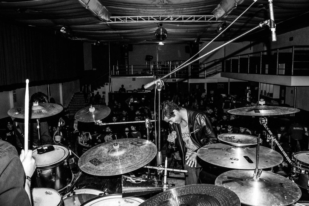 ZoolOfTheDevil's tweet photo. Una foto de nuestro último Show en el #Telón !!! https://t.co/XH9WBUbnou