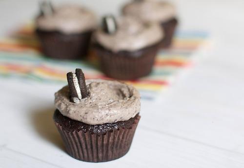 Chocolate Oreo cupcakes.