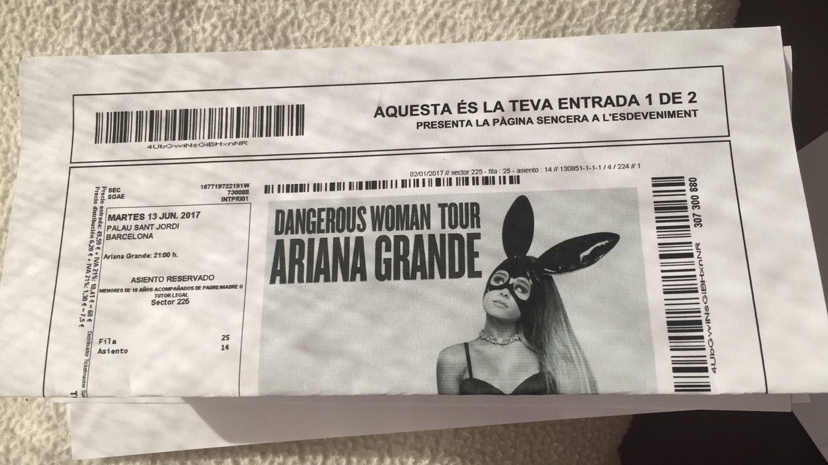 😍😍🔜🔜 @ArianaGrande