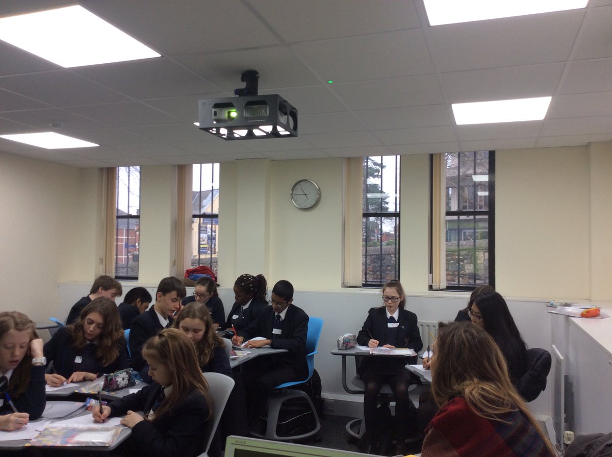 StudyDay2017's tweet image. Bishop of Llandaff School working hard to learn Spanish!