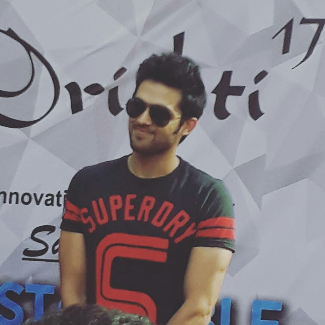 awni_arya's tweet photo. Rockstar in @DrishtiNM
@LaghateParth
#Drishti2017 #InnovatingManagement #WeAreHere #OneWorldApart
#NMcollegeDiary https://t.co/s586pqqhjL