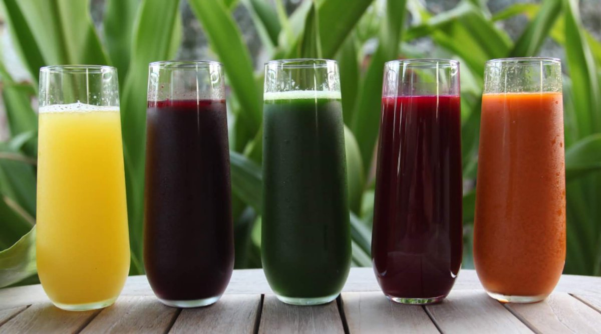 VoniksJuice's tweet photo. Take your body on vacation with a fresh squeezed juice detox...@VoniksJuice ..
https://t.co/WcwAklcNi1 https://t.co/JnS8AB4deq