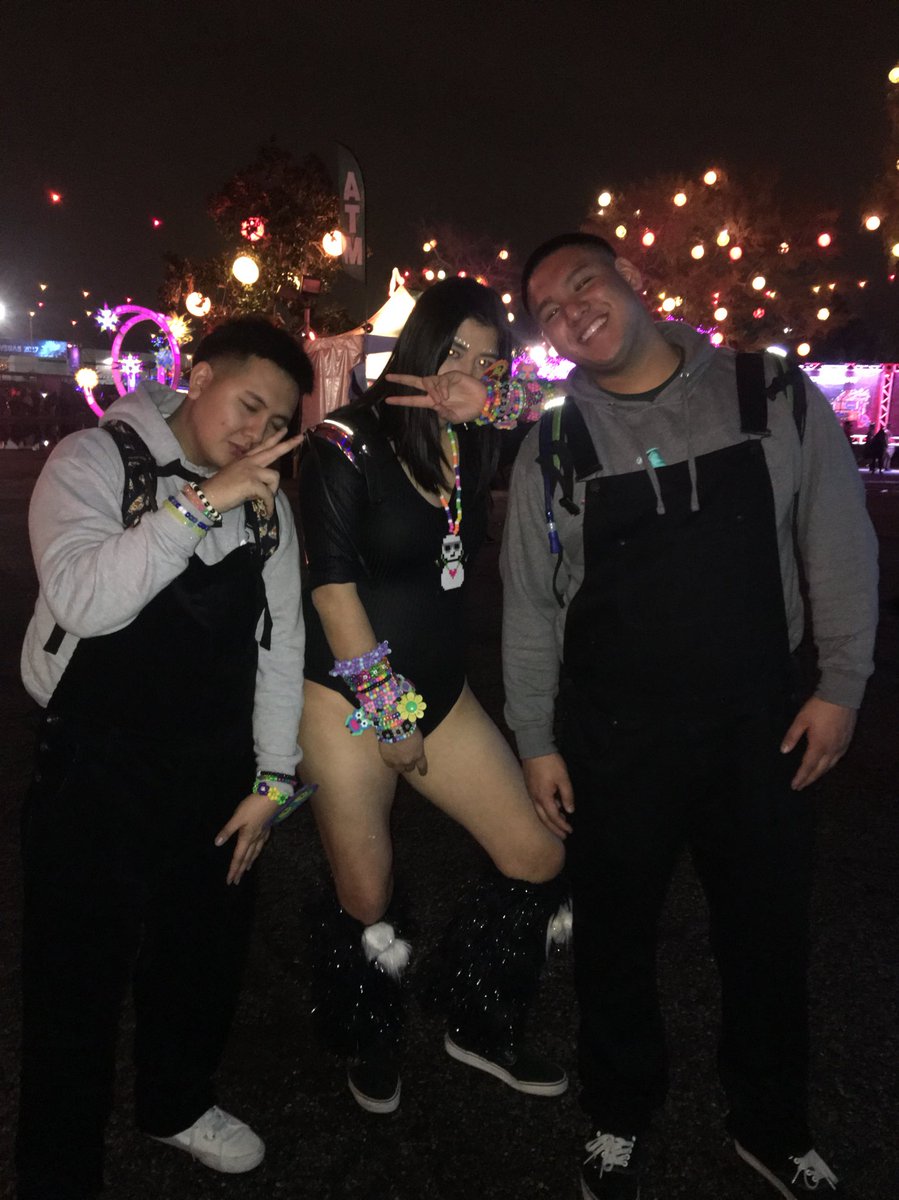 YoJosephh's tweet photo. #CountDown2016 with @yoitsmeMarc @zedlavanaiviv https://t.co/ZitBkUxPqT