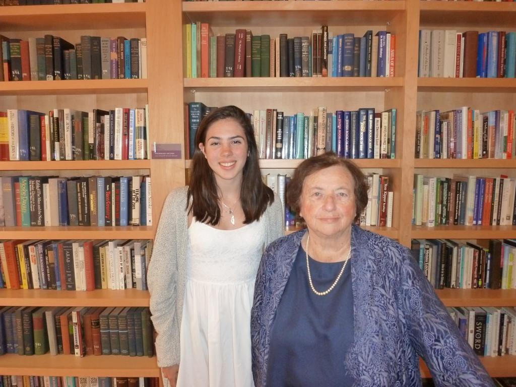 mercnews's tweet photo. Holocaust program pairs survivors with Palo Alto teens https://t.co/FppmEZam0E https://t.co/g7Lx26MJHY
