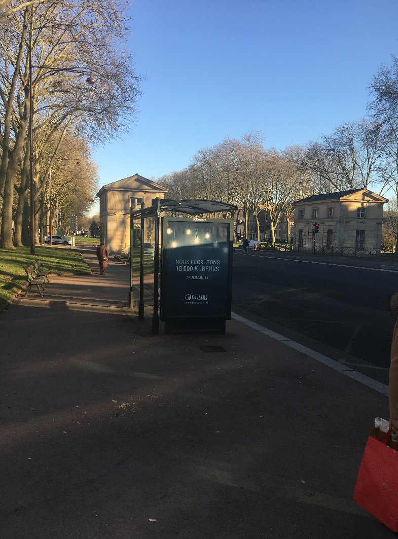 MathieuRallet's tweet image. L'algorithme puissant de #KubaKub veille à la création de #kubs pertinents et à leur bon partage sur les #reseauxsociaux #IA #média #pub