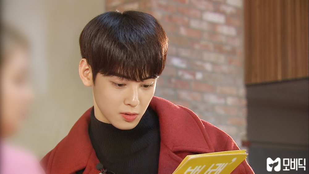 MobidicTV's tweet photo. 역시 얼굴천재시다bbb
▶지금 바로 얼굴천재 https://t.co/Cvjtqzih8G 
▶더 많은 비하인드 https://t.co/dOMtLKwsLG
#박나래 #차은우 #아스트로 #스터뷰 #모비딕 https://t.co/Je9TIjVApP