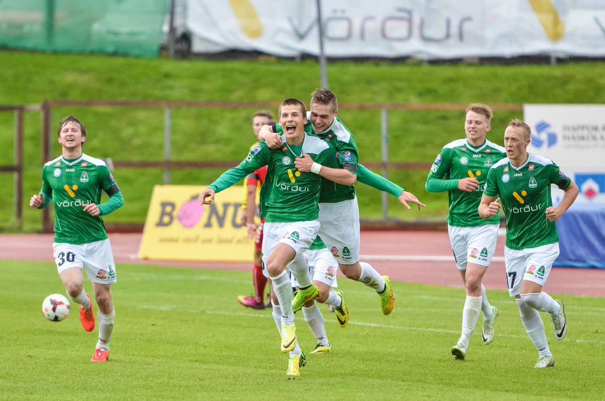 AC_Horsens's tweet photo. Velkommen til @elffhel - vi glæder os til at se dig i den gule trøje #degule #sammenhold #ydmyghed #hårdtarbejde 
https://t.co/FjBHVKdsG1 https://t.co/gXhnk6q8ew