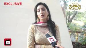 tellychakkar's tweet photo. #Newyear : @shivyapathania aka Saachi wishes Happy New Year

https://t.co/bfTxv49yIf https://t.co/wApweOcvRE