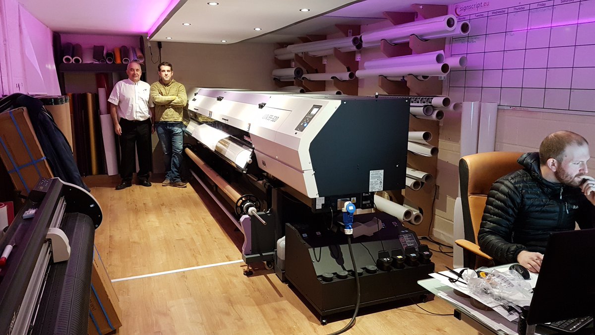 GPMiReprocentre's tweet photo. @Signscript install Northern Irelands first Mimaki UJV55-320, Thanks for the support guys https://t.co/Qw9YY1mU9k https://t.co/EAtpN4lfMP