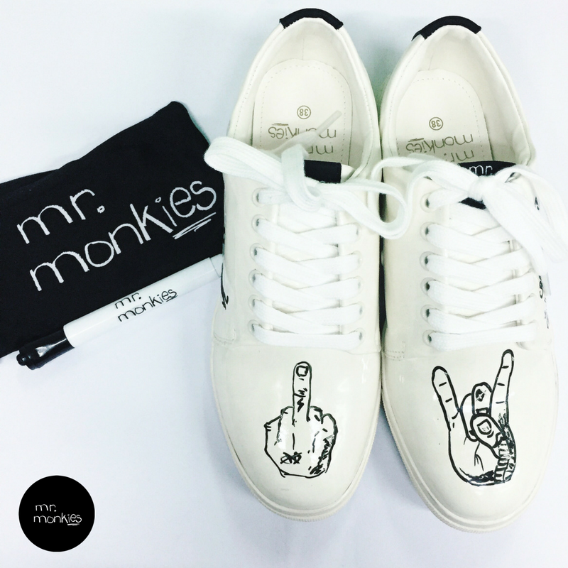 MonkiesShoes's tweet photo. Let's rock #2017 ! Pleins de belles idées pour vous cette année ... #waitosee #toujoursplusdelove 💋💋 https://t.co/sWApJ2tGqW