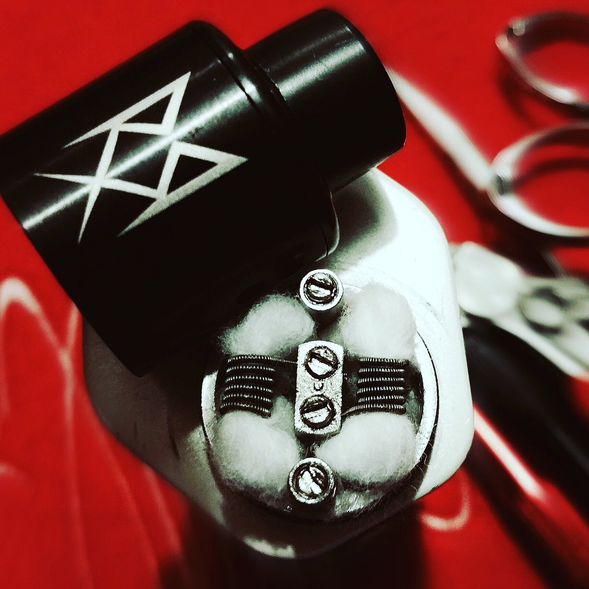 BeeLeanza's tweet photo. #girlsthatbuild #dripgirls #vape #vaping #vapefam #vapecommunity #vapechicks #vapelife #girlsthatblowclouds #happyvaper #vaping #vapefamily https://t.co/LaJqsu8WWx