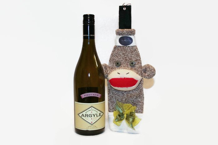 MunkeeLady's tweet photo. Sock Monkey Wine Bottle Cosy, Bottle Cosy, Sock Monkey Bottle Cosy, … https://t.co/4Awq0TqkQv #Etsymntt #UnderTwenty https://t.co/5QZzIZCRXE