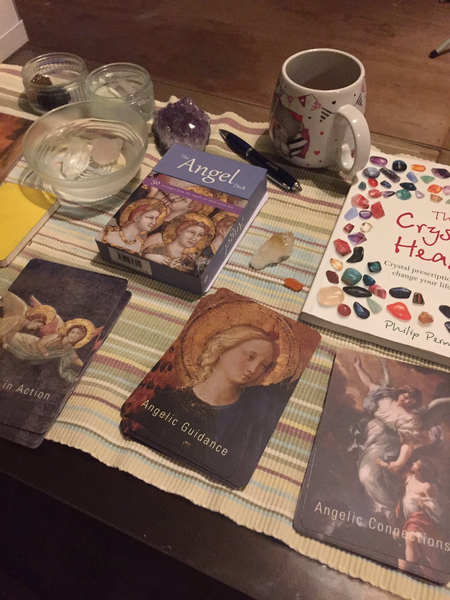 AnnMissamg79's tweet photo. #goodnight #sleep is all you need to #feellikeawinner 💪🏾#CrystalTherapy #angle #doingmywork #livinginthesouth 🙏🏾😘 https://t.co/Jr2PKFmd2I
