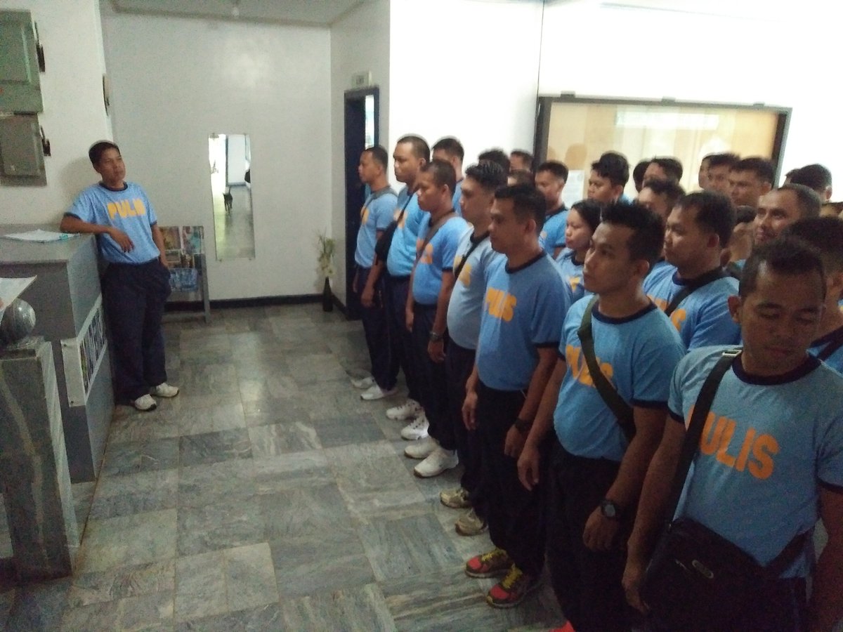 ROMBLONppopcrb's tweet photo. Daily Accounting of personnel at Romblon PPO on Jan. 5, 2017 https://t.co/0TirmzPUtv