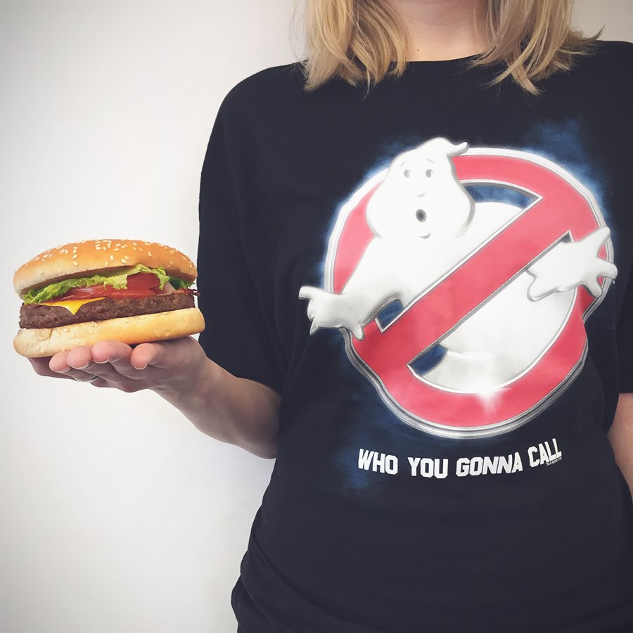 lieferando's tweet photo. Wir verlosen 3 x 50€ Gutscheine sowie ein #Ghostbusters Fan-Paket! 👻 #WhoYouGonnaCall ... 👉 https://t.co/FyBARIBfxr https://t.co/a4NPZ8uKaX